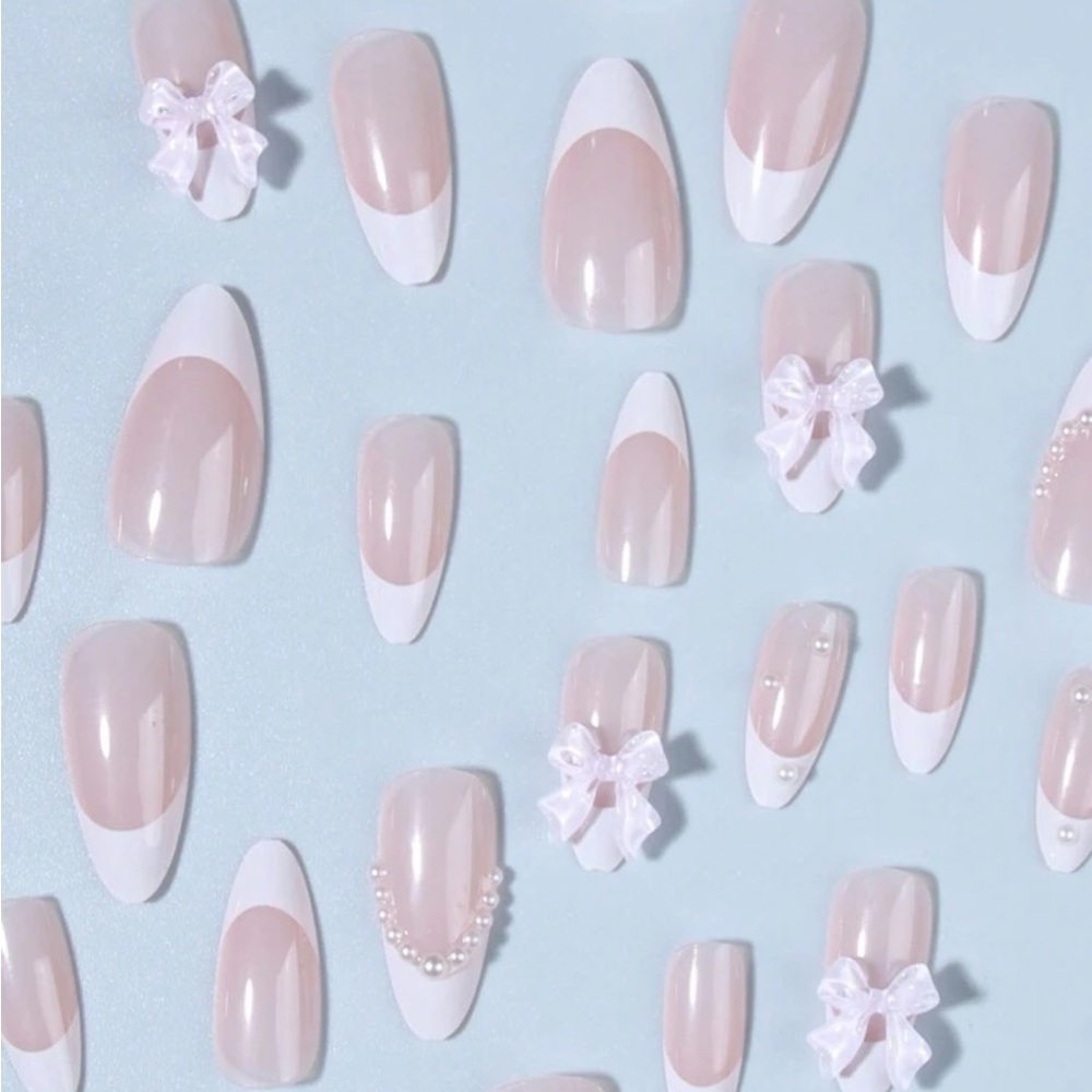 24pcs Press On Nails Long Almond French & Bowknot,Faux Pearl Design False Nails - Picture 3 of 4